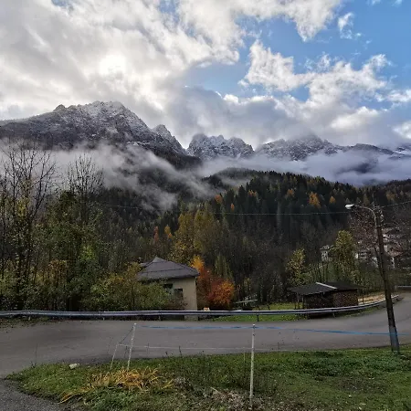 Pensión Dolomiti House