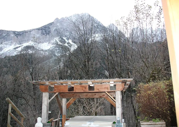 Dolomiti House 게스트하우스 4*